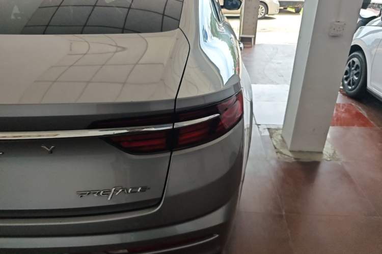 Used Geely Auto Preface 2021 Revised Version 2.0TD Luxury Edition Right Rear Taillight