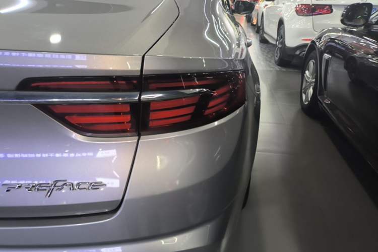 Used Geely Auto Preface 2021 2.0TD Luxury Version Right Rear Taillight