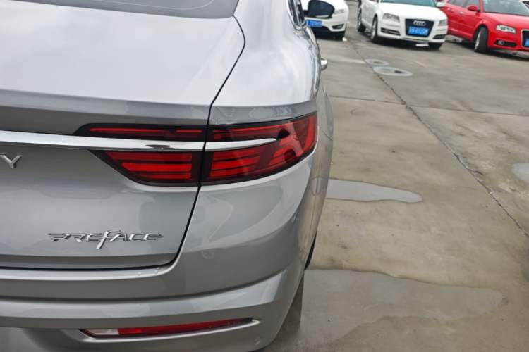 Used Geely Auto Preface 2021 2.0TD Luxury Version Right Rear Taillight