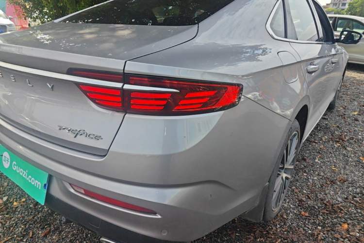 Used Geely Auto Preface 2021 Revised Version 2.0TD Luxury Edition Right Rear Taillight