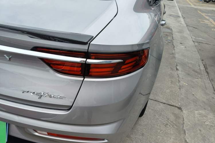 Used Geely Auto Preface 2021 2.0TD Flagship Edition Right Rear Taillight