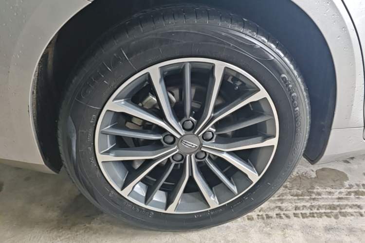 Used Geely Auto Preface 2021 2.0TD Luxury Version Right Rear Wheel Hub