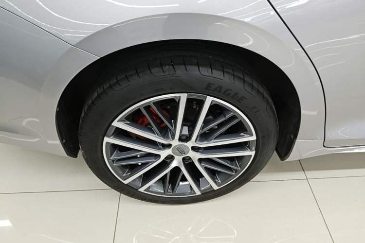 Used Geely Auto Preface 2021 Revised Version 2.0TD Luxury Edition Right Rear Wheel Hub