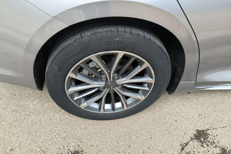 Used Geely Auto Preface 2021 2.0TD Luxury Version Right Rear Wheel Hub