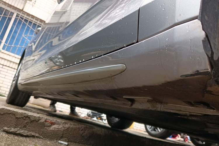 Used Geely Auto Preface 2021 Revised Version 2.0TD Luxury Edition Right Side Sill