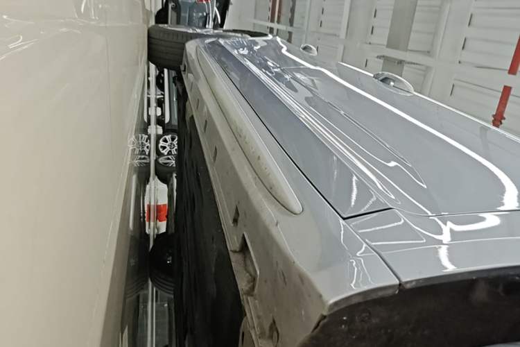 Used Geely Auto Preface 2021 Revised Version 2.0TD Luxury Edition Right Side Sill