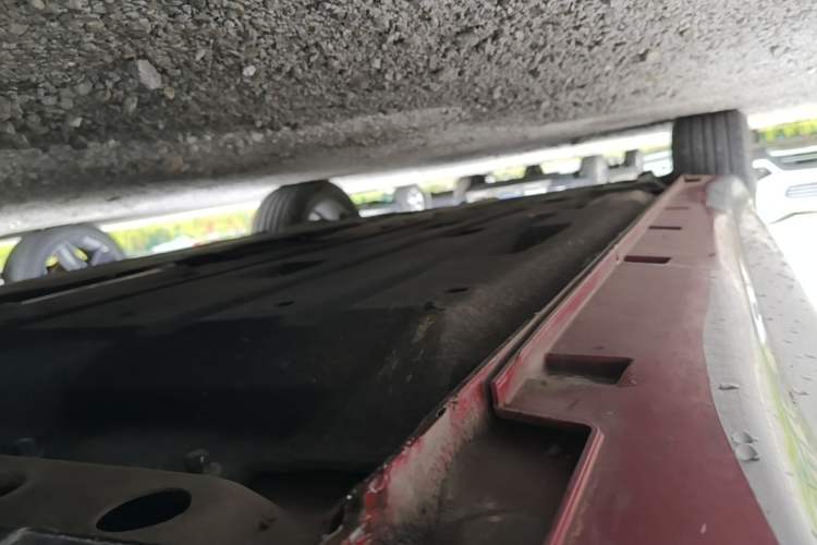 Used Geely Auto Preface 2021 2.0TD Luxury Version Right Side Sill