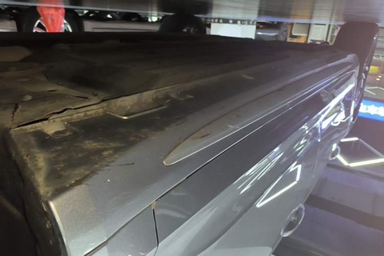 Used Geely Auto Preface 2021 2.0TD Luxury Version Right Side Sill