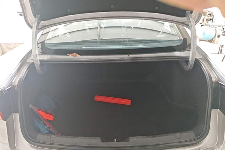 Used Geely Auto Preface 2021 2.0TD Luxury Version Trunk