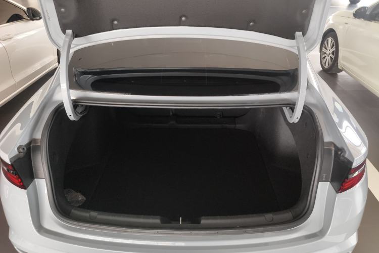Used Geely Auto Preface 2021 2.0TD Space-Time Edition Hao Yue Trunk
