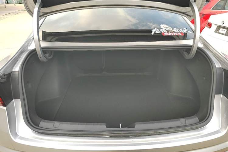 Used Geely Auto Preface 2021 2.0TD Luxury Version Trunk
