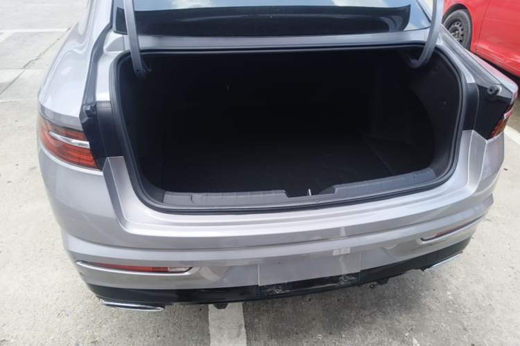 Used Geely Auto Preface 2021 2.0TD Luxury Version Trunk