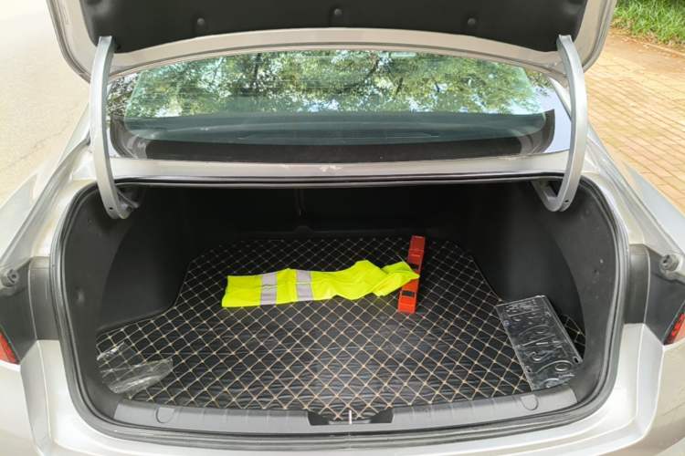 Used Geely Auto Preface 2021 2.0TD Luxury Version Trunk