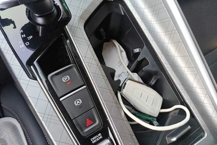 Used Geely Auto Preface 2021 2.0TD Luxury Version Vehicle Key