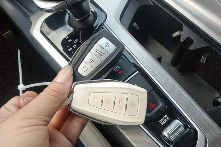 Used Geely Auto Preface 2021 Revised Version 2.0TD Luxury Edition Vehicle Key