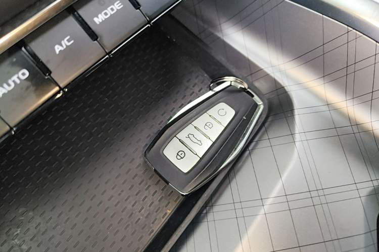 Used Geely Auto Preface 2021 2.0TD Luxury Version Vehicle Key