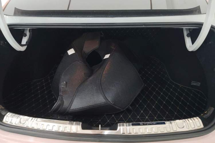 Used Geely Auto Preface 2021 2.0TD Luxury Version Trunk