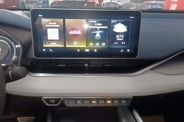 Used Geely Auto Preface 2021 Revised Version 2.0TD Luxury Edition Audio And AC Panel