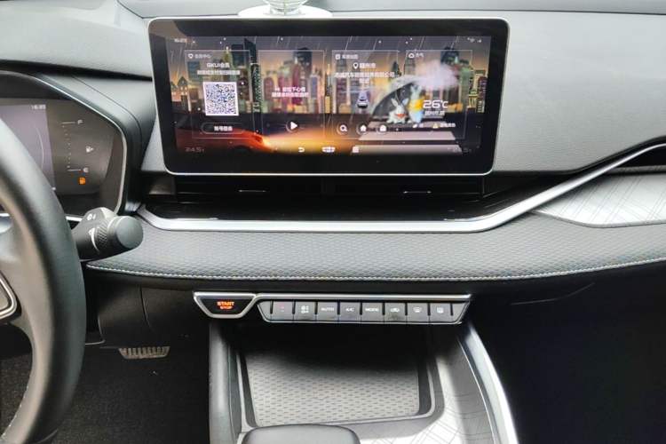 Used Geely Auto Preface 2021 2.0TD Luxury Version Audio And AC Panel