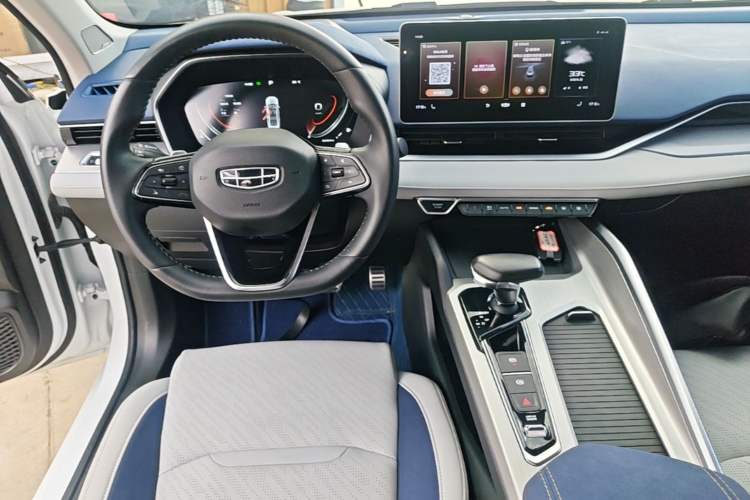 Used Geely Auto Preface 2021 Revised Version 2.0TD Luxury Edition Audio And AC Panel