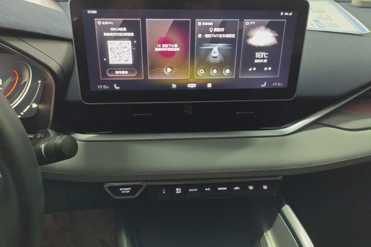 Used Geely Auto Preface 2021 2.0TD Flagship Edition Audio And AC Panel