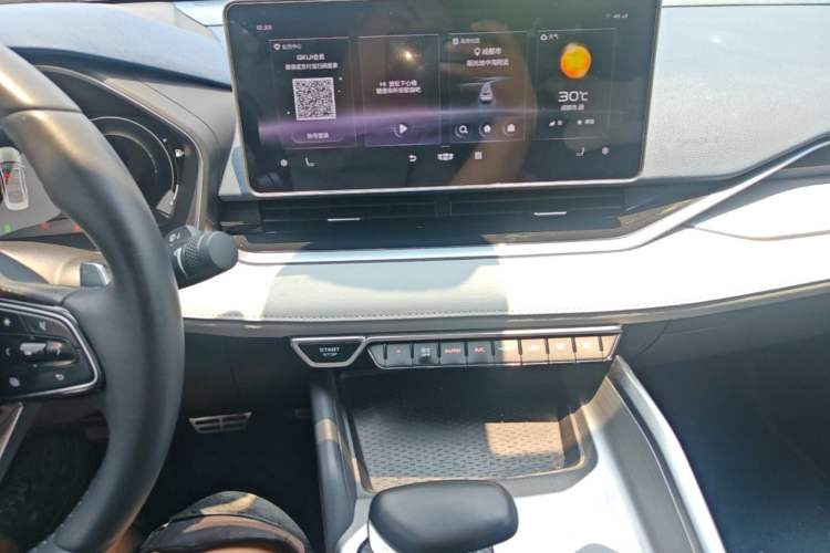 Used Geely Auto Preface 2021 Revised Version 2.0TD Luxury Edition Audio And AC Panel