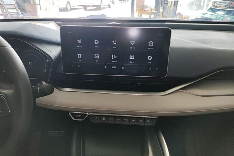 Used Geely Auto Preface 2021 Revised Version 2.0TD Luxury Edition Audio And AC Panel