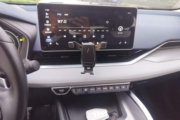 Used Geely Auto Preface 2021 Revised Version 2.0TD Luxury Edition Audio And AC Panel