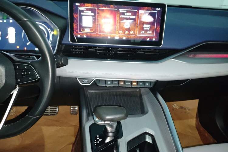Used Geely Auto Preface 2021 Revised Version 2.0TD Luxury Edition Audio And AC Panel