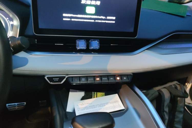 Used Geely Auto Preface 2021 Revised Version 2.0TD Luxury Edition Audio And AC Panel