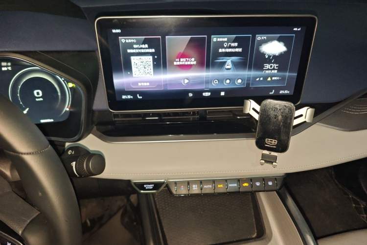 Used Geely Auto Preface 2021 Revised Version 2.0TD Luxury Edition Audio And AC Panel