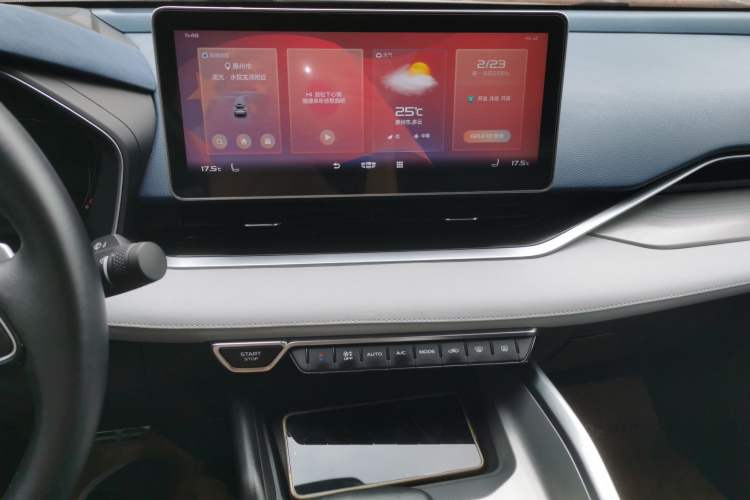 Used Geely Auto Preface 2021 Revised Version 2.0TD Luxury Edition Audio And AC Panel