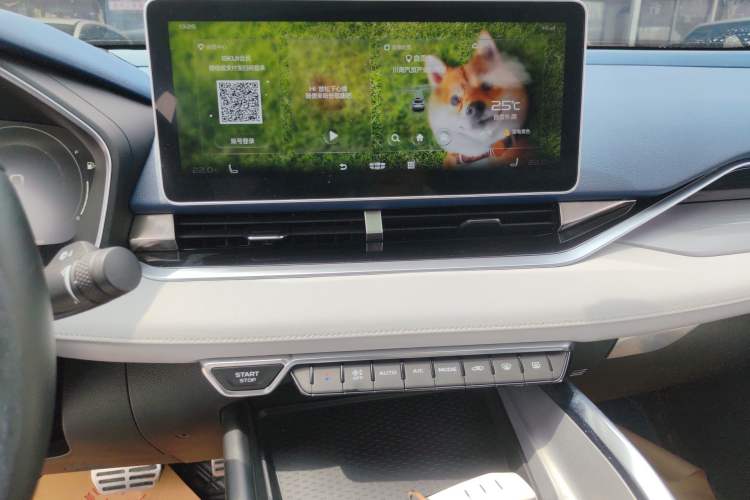 Used Geely Auto Preface 2021 Revised Version 2.0TD Luxury Edition Audio And AC Panel