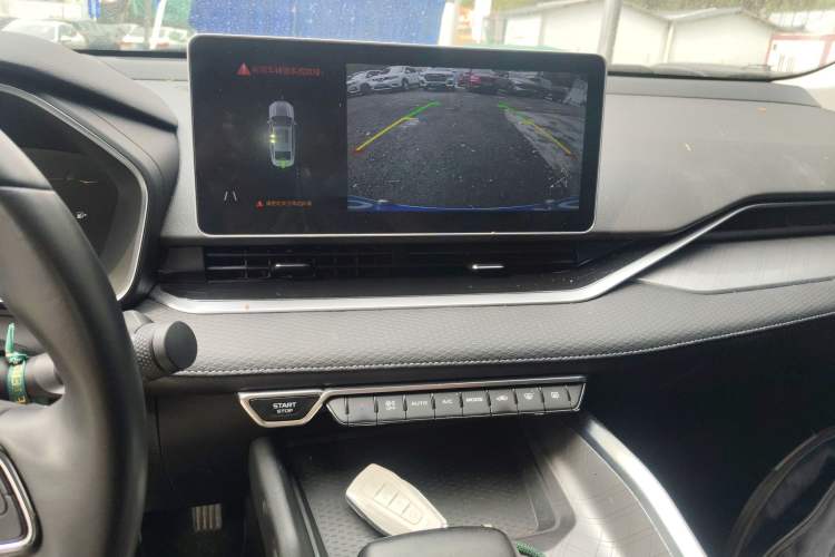 Used Geely Auto Preface 2021 2.0TD Luxury Version Audio And AC Panel