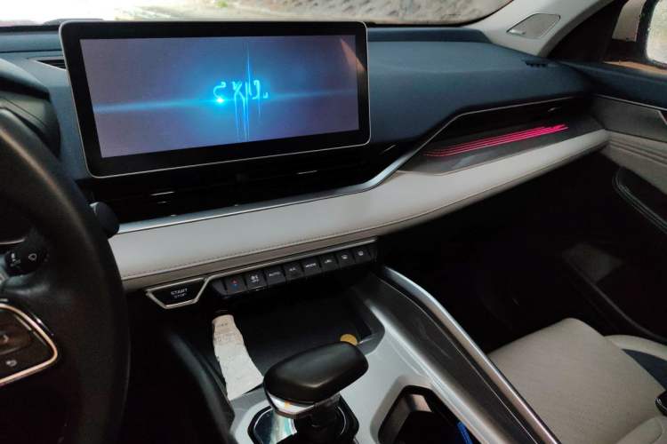 Used Geely Auto Preface 2021 Revised Version 2.0TD Luxury Edition Audio And AC Panel