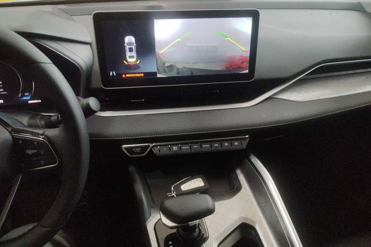 Used Geely Auto Preface 2021 2.0TD Luxury Version Audio And AC Panel