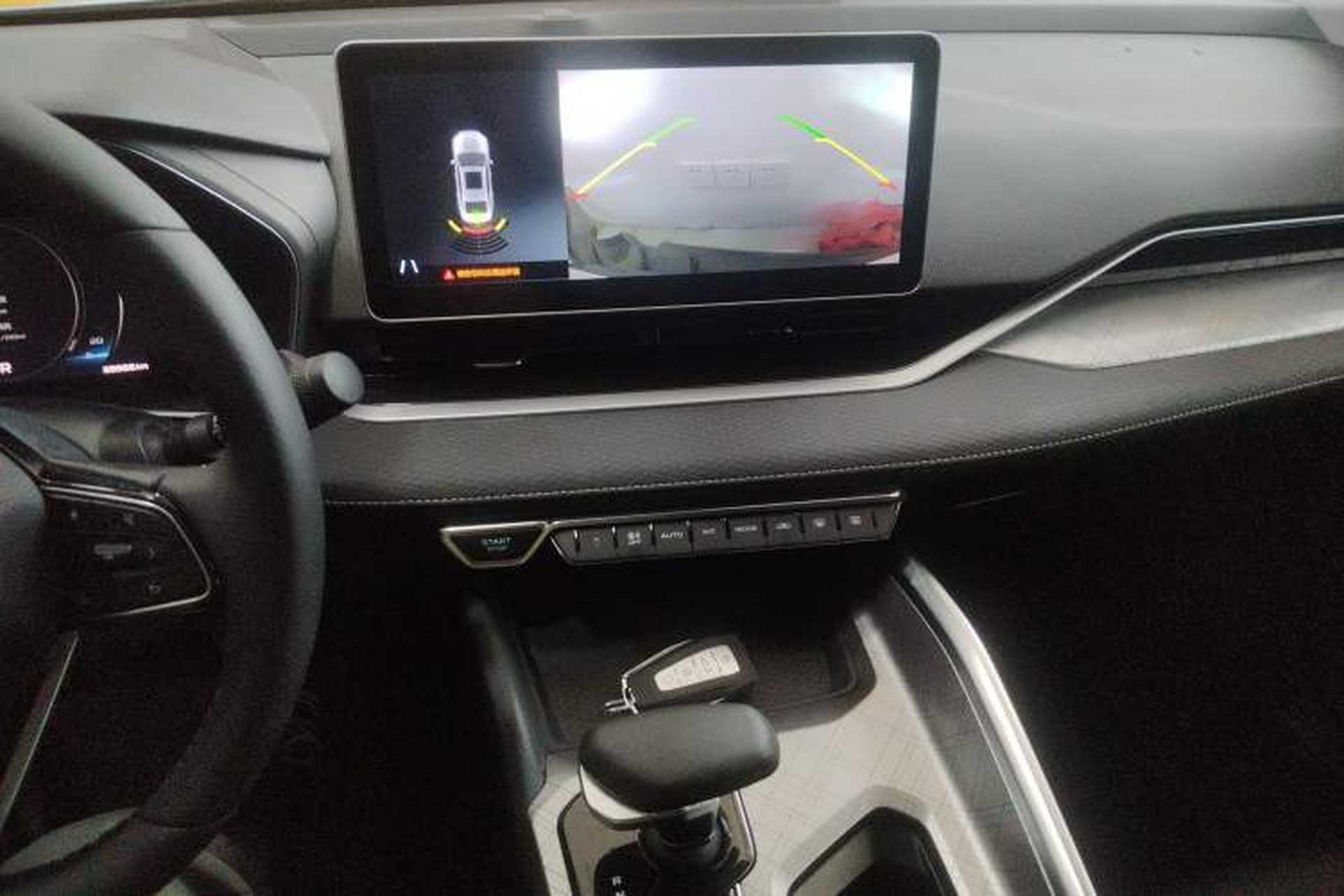 Used Geely Auto Preface 2021 2.0TD Luxury Version Audio And AC Panel