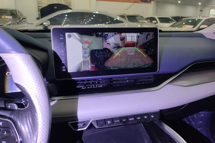 Used Geely Auto Preface 2021 Revised Version 2.0TD Luxury Edition Audio And AC Panel