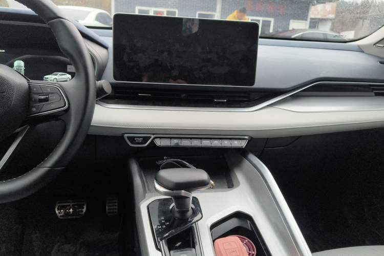 Used Geely Auto Preface 2021 Revised Version 2.0TD Luxury Edition Audio And AC Panel