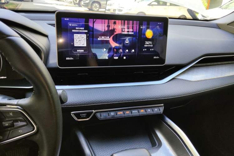Used Geely Auto Preface 2021 2.0TD Luxury Version Audio And AC Panel