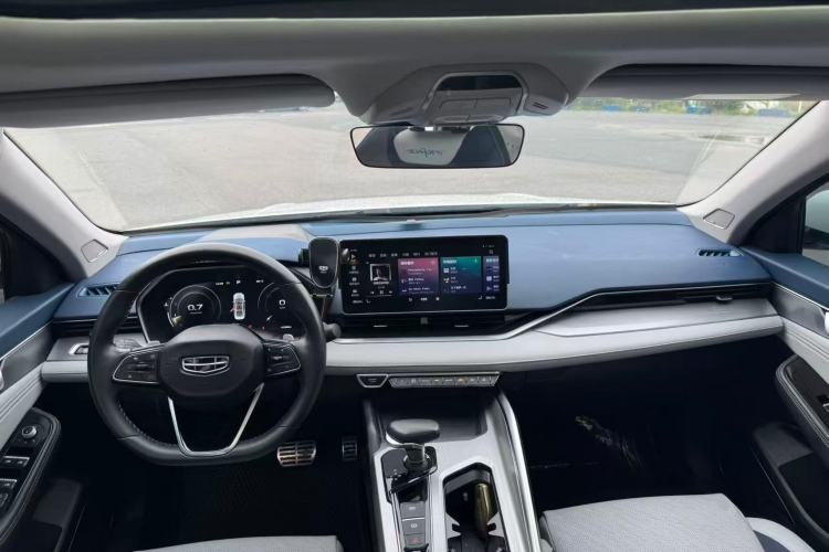 Used Geely Auto Preface 2021 Revised Version 2.0TD Luxury Edition Center Console