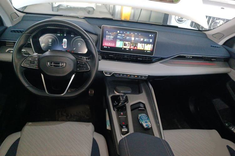 Used Geely Auto Preface 2021 Revised Version 2.0TD Luxury Edition Center Console