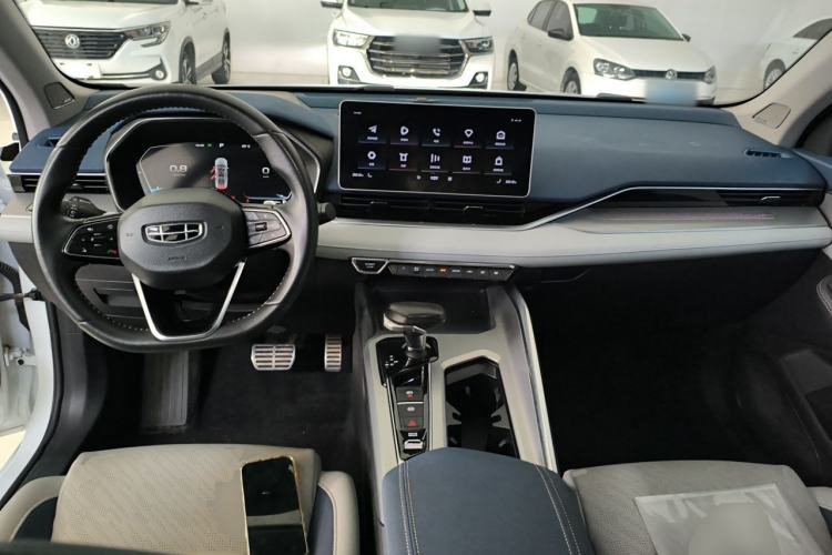 Used Geely Auto Preface 2021 Revised Version 2.0TD Luxury Edition Center Console