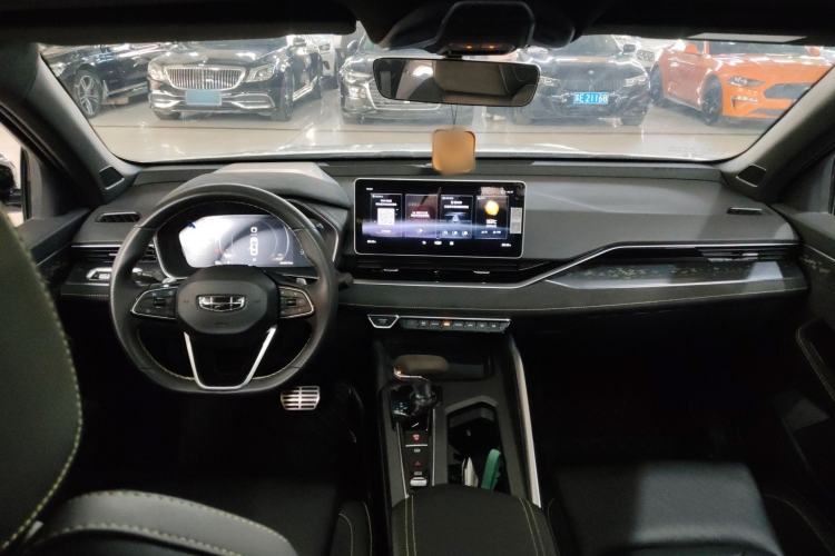 Used Geely Auto Preface 2021 2.0TD Space-Time Edition Hao Yue Center Console