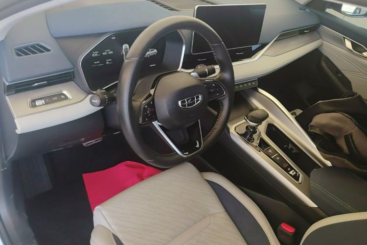 Used Geely Auto Preface 2021 2.0TD Luxury Version Center Console