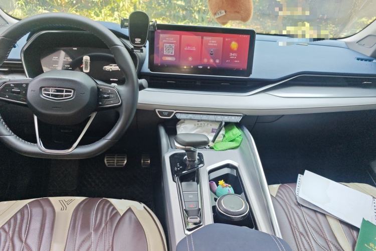 Used Geely Auto Preface 2021 2.0TD Luxury Version Center Console