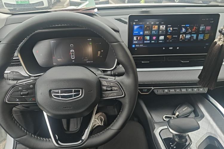 Used Geely Auto Preface 2021 2.0TD Luxury Version Center Console