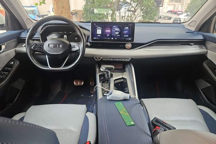 Used Geely Auto Preface 2021 2.0TD Luxury Version Center Console