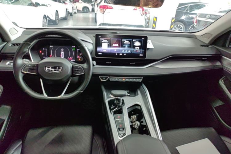 Used Geely Auto Preface 2021 2.0TD Luxury Version Center Console