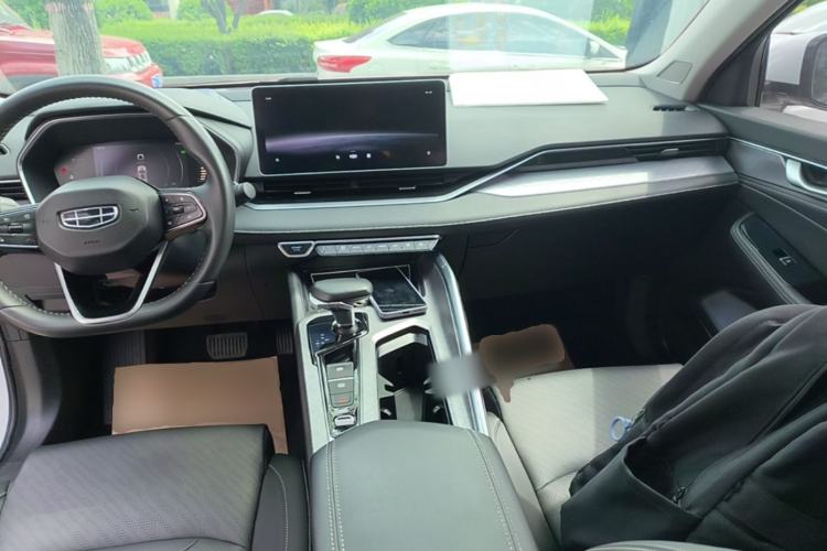 Used Geely Auto Preface 2021 2.0TD Luxury Version Center Console